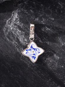 1 mặt dây chuyền cỏ bốn lá. Cỏ ba lá Acrylic đơn giản. Thích hợp cho trang phục hàng ngày của bé gái - Bạc - Xem 3