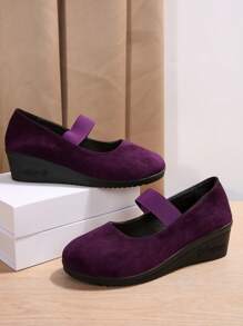 经典纯色时尚高跟女鞋 - 纯色低帮软底坡跟厚底一脚蹬女鞋 - 黑色高跟鞋、绿色高跟鞋、紫色高跟鞋 - 绑带设计防止鞋跟滑落 - 厚底中跟防滑圆头一脚蹬女鞋 - 经典百搭，尺码略大