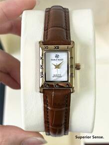 Pablo Raez 1 pieza Reloj dorado vintage de mujer Vestido Reloj SUS304 Caja cuadrada de acero inoxidable chapado en oro Diseño elegante y nuevo Cuarzo retro Esfera de nácar blanco de alta calidad Cómoda correa de piel de microfibra negra Resistente al agua 50M Reloj casual ideal para adolescentes y chicas Bonito regalo para amigos o familia Apto para uso diario, trabajo y fiestas