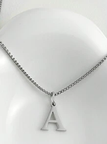 Magic Fish 1pc Classic 26 Alphabet Letter Necklace A-Z Initial Pendant Necklace Stainless Steel Jewelry Gift, Suitable For Daily Wear