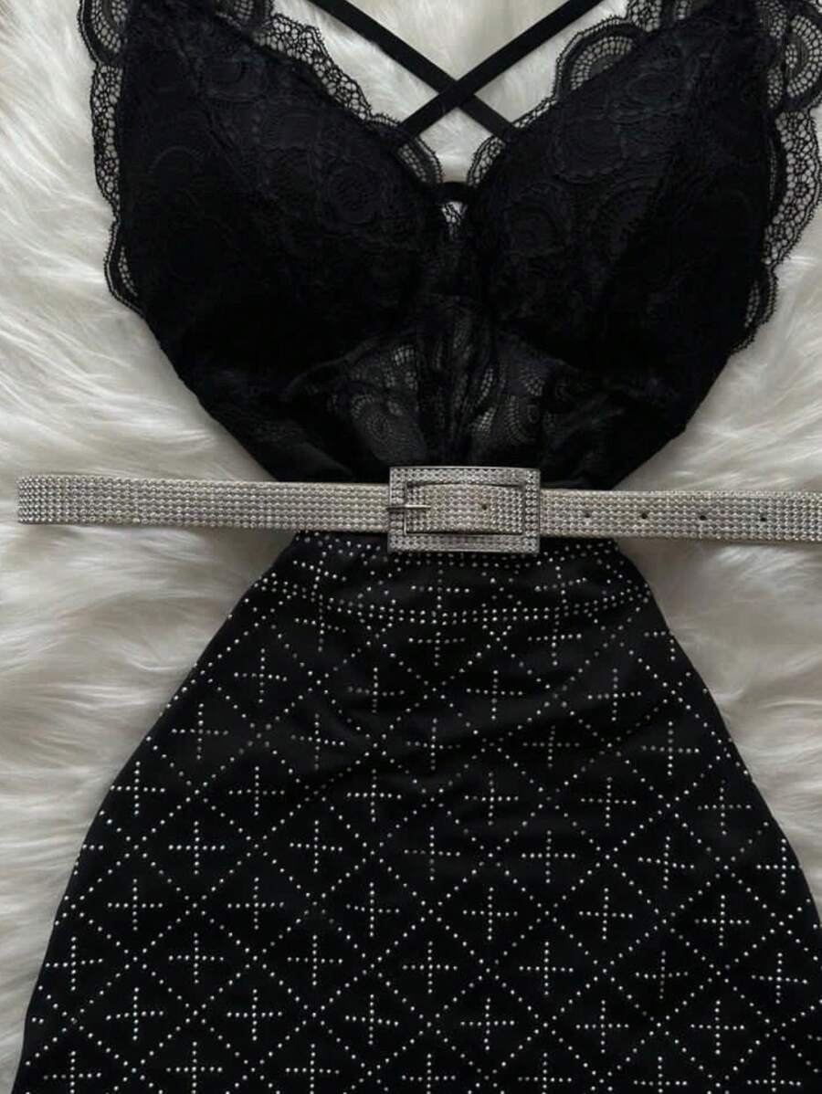 Body feminino rendado com bojo e regulagem - Preto - Visão 1