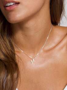 Magic Fish 1pc Classic 26 Alphabet Letter Necklace A-Z Initial Pendant Necklace Stainless Steel Jewelry Gift, Suitable For Daily Wear