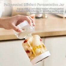 1pc Dry-Wet Divided Kimchi/Olive Storage Container With Tong'