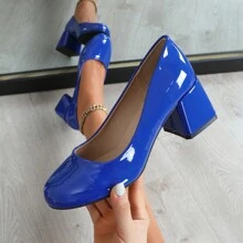 Neue einfarbige, weiche und bequeme Pumps mit mittlerem Absatz, rundem Zeh und Slip-On-Design, Größe 36-45