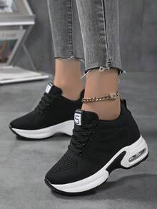 Women's Running Shoes. Fashionable Women's Shoes With A Raised Soft Sole - Black and White - View 6