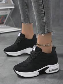 Women's Running Shoes. Fashionable Women's Shoes With A Raised Soft Sole - Black and White - View 4