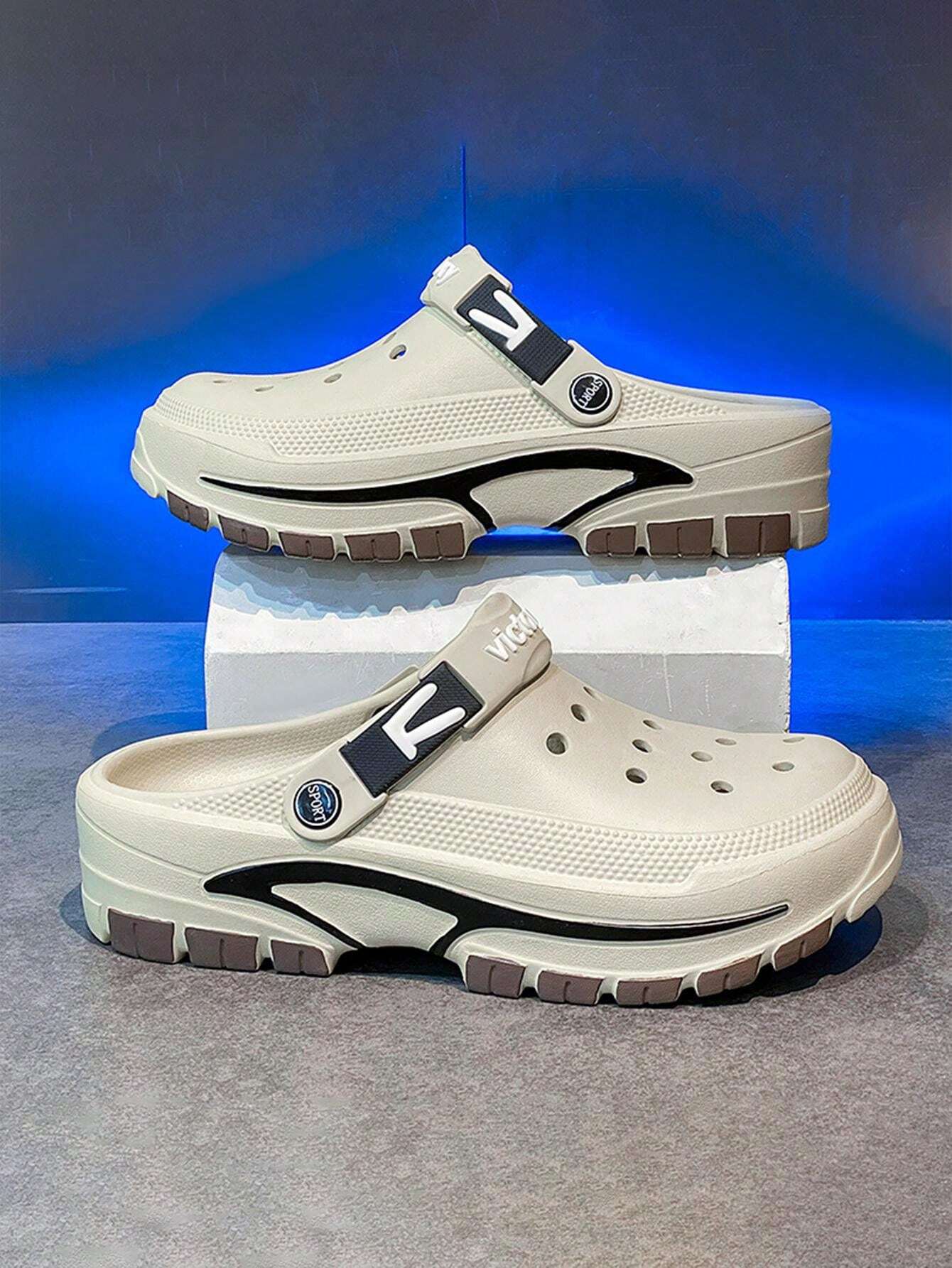 Men's HollowedOut Summer Sandals, Korean Style Breathable AntiSkid