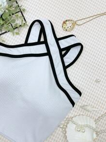 ELLIE Cropped Top With Contrasting Cups And Wide Straps - 白色的 - 查看 2