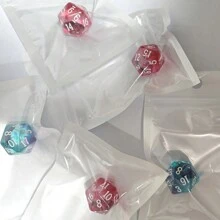 1 Peça Conjunto de Dados de Dragão Olho de Resina ARUOHHA, Dados Líquidos Facetados Múltiplos Conjunto de Dados Roxos Afiados para RPG D&D