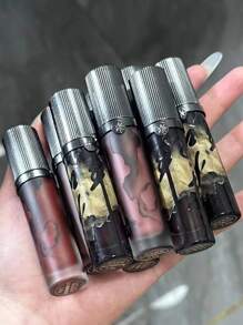 GIRLCULT Love Whisper 哑光唇彩 #M62 Poet | 创新哑光变亮配方 | 丝绒般柔滑质地 | 轻盈哑光唇彩 3.8克 (0.13盎司)，赠品 - M62 The Poet - 查看 11