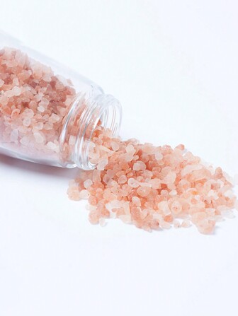 500 克喜马拉雅玫瑰红水晶盐，颗粒细腻，矿物质含量丰富，适合足浴和桑拿