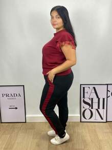 Women's Plus Size Look: Crepe Knit Blouse With Tulle And Jogger Pants - Elegance And Comfort - 紫紅色 - 查看 1