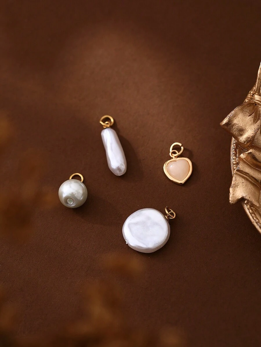 4pcs Fashion Baroque Pearl Pendant