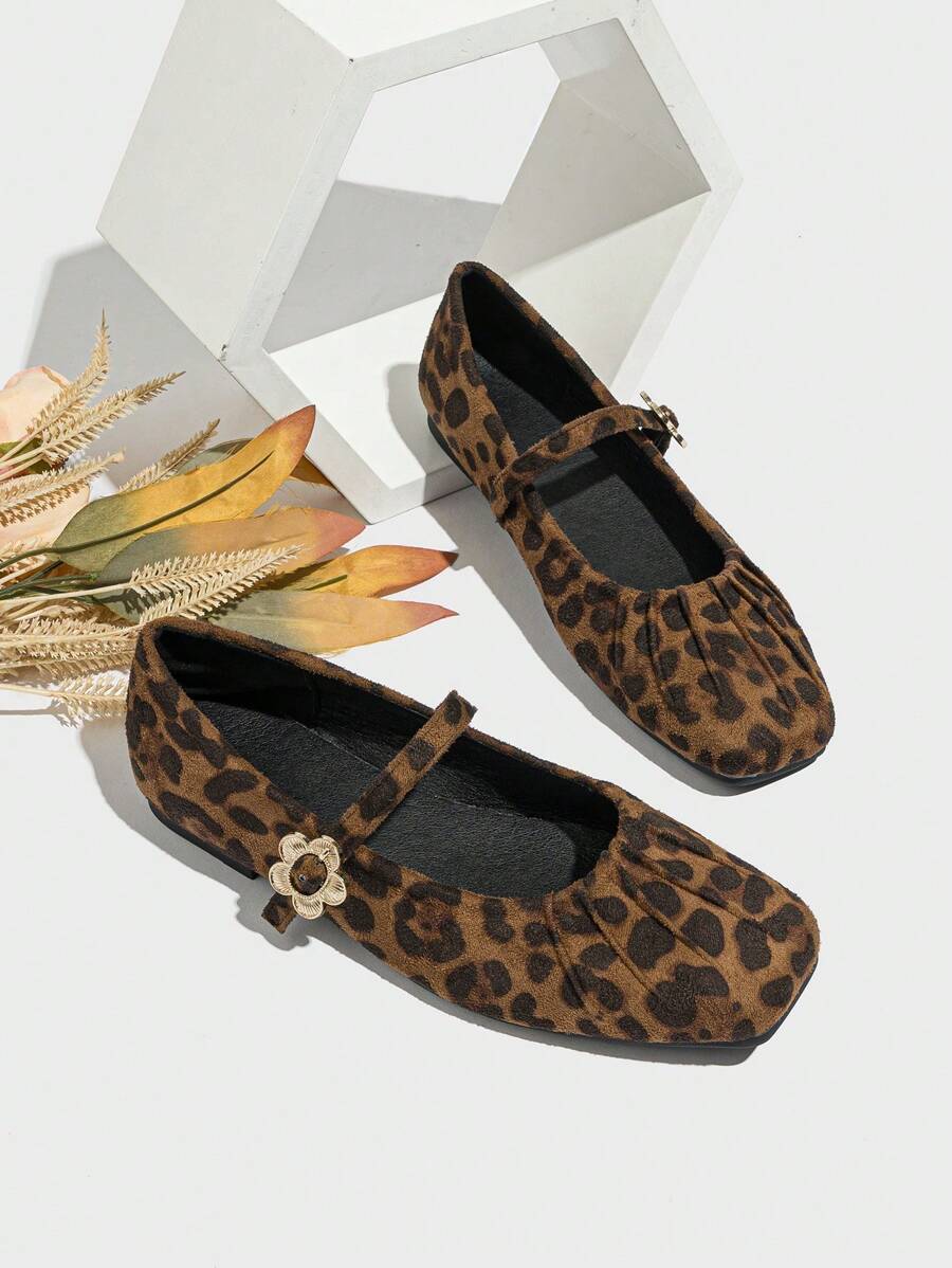 Bequeme und modische Leoparden Muster Ballerinas mit Plissee und spitzer Zehenform, vielseitig für jede Gelegenheit, auch für Halloween