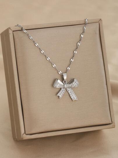 1pc Girls' Elegant Gold-Plated Butterfly Pendant Necklace, Copper & Cubic Zirconia, Stainless Steel Chain, Suitable For Children, Exquisite And Versatile For Party, Street, And Daily Wear