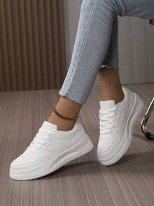时尚厚底白色女式运动鞋，2024 年新款，休闲、百搭、轻便、舒适 - 查看 3