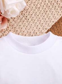 Bộ 3 món/bộ áo liền quần in hình dễ thương cho bé gái và áo nỉ kèm váy - màu đen - Xem 4