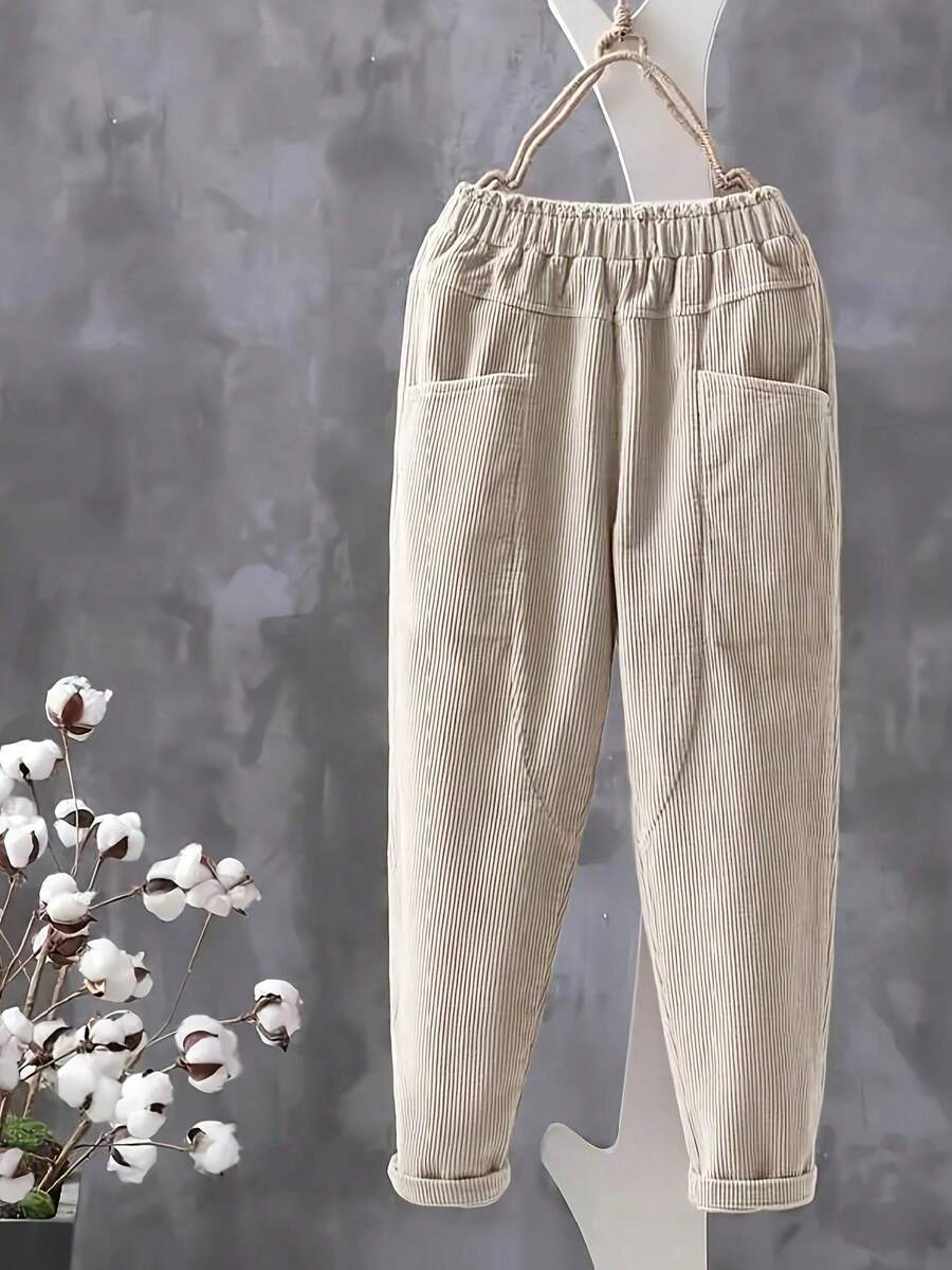 秋冬时尚灯芯绒面料裤子