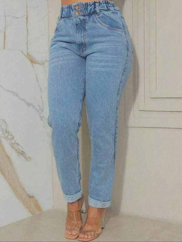 Calça Mom Jeans com Elástico no Cós e Barra Dobrada