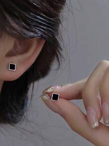 S999 Pure Silver Square Earrings For Women, Black Oil Drop Compact And Delicate Design, Hypoallergenic Suitable For Daily Wear