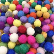 20pcs Multi-Color Knitted Felt Balls, Handmade Solid 100% Knitted Pom Poms, Christmas Decorative Accessories, Random Print Fabric - 20pcs Mixed Colors - View 1