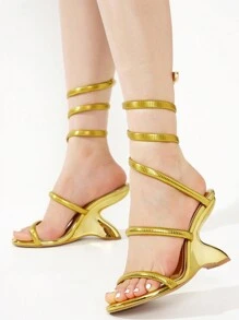 Tacones altos con tiras envolventes en espiral de Laryssa - Dorado - Ver 4