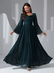 Women's Elegant Solid Color Bell Sleeve Long Dress, For Spring Autumn - Dark Green - View 1