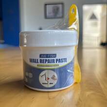 Wall Repair Patch Paste, 100g Per Piece Including A Scraper. Two Styles Are Randomly Dispatched To Fix Cracks, Moisture, And Mildew On Wall Surface