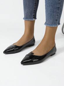Neue spitz zulaufende Damen Große Größenschuhe, weich sohliger Mokassin Schlüpfschuh für Lässig-Stil