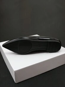 Neue spitz zulaufende Damen Große Größenschuhe, weich sohliger Mokassin Schlüpfschuh für Lässig-Stil