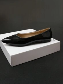 Neue spitz zulaufende Damen Große Größenschuhe, weich sohliger Mokassin Schlüpfschuh für Lässig-Stil