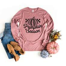 Checkered Pumpkin Season Cursive | Long Sleeve Crewneck - 乾枯玫瑰色 - 查看 1