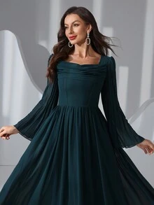 Women's Elegant Solid Color Bell Sleeve Long Dress, For Spring Autumn - Dark Green - View 6