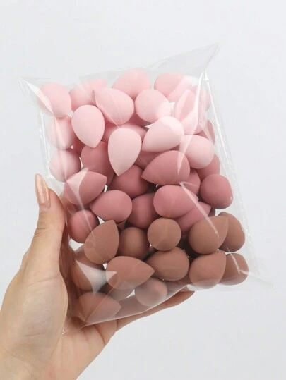 15/30/60个迷你化妆海绵，颜色和形状随机，多用途美妆海绵，适用于液体、膏状和粉状产品，不含乳胶，适合所有肤质，可用于化妆、家居装饰、梳妆台、旅行、卧室等场合，是化妆配件的理想之选。产品标签：粉扑、美妆蛋、散粉扑、化妆海绵、圣诞礼物、化妆工具、便宜好物、礼品、女士礼品、圣诞礼物、赠品、旅行必备。