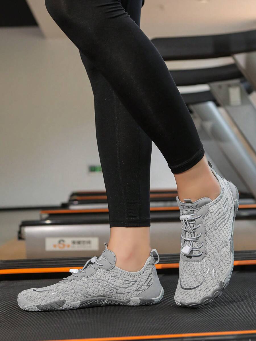 男女款透气防滑水鞋，跨境休闲舒适徒步鞋，厚底防刺穿