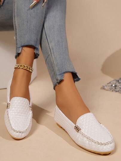 Nuevos mocasines casuales y cómodos tejidos para otoño, zapatos versátiles para mujer de talla grande