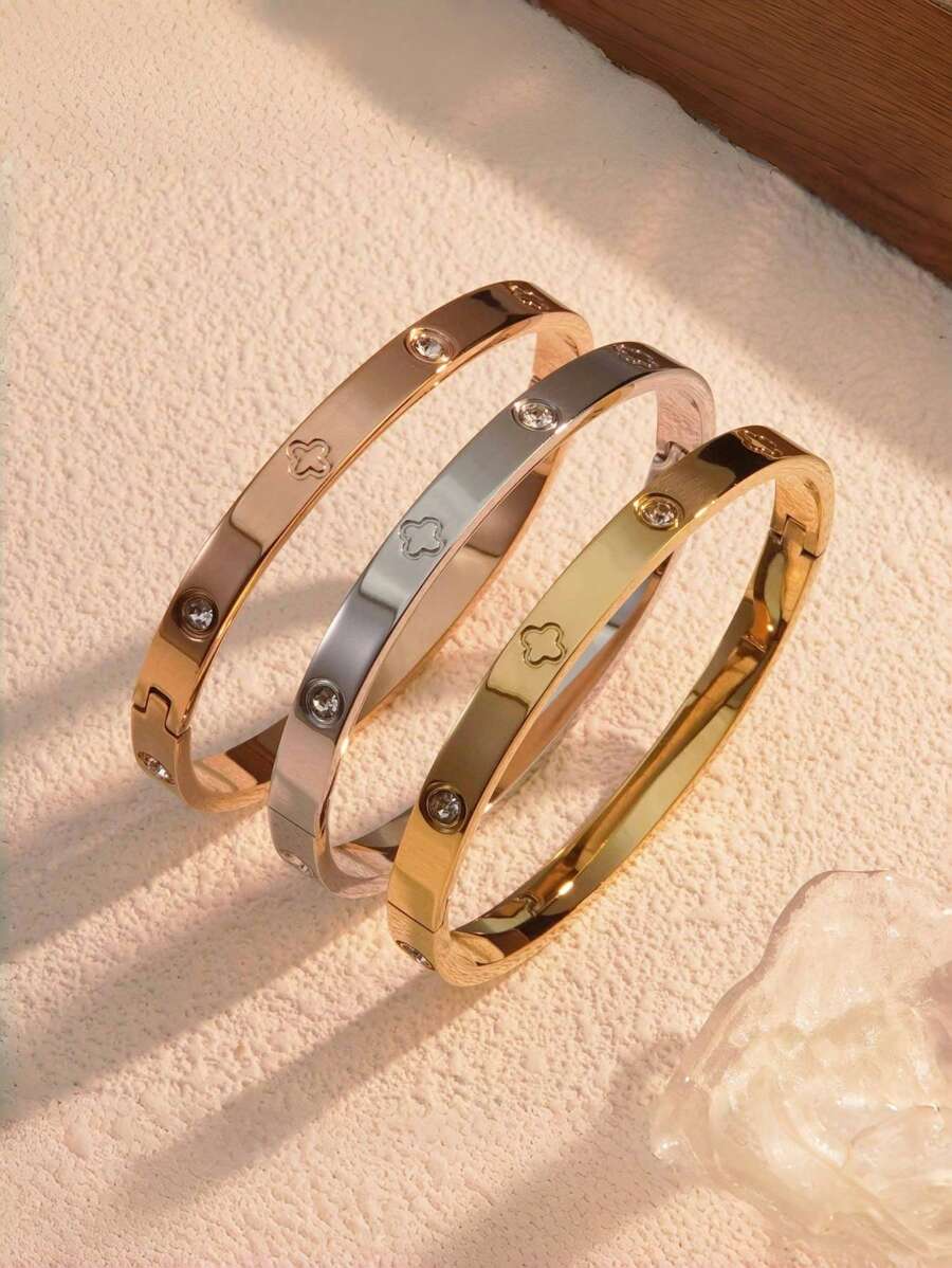 1pc Titanium Steel Bracelet, Mirror Polished, Vacuum Coated, Anti-Fading, Clover & Rhinestone Decor, Classic & Fashionable Style, Suitable For Daily Wear