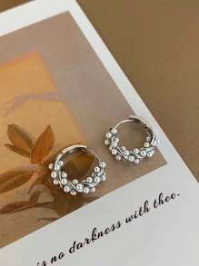 1 Pair Copper Alloy Minimalist Pearl Hoop Earrings For Women