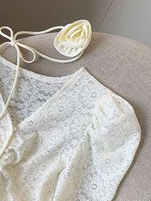 法式钩针蕾丝镂空短袖衬衫上衣 + 花卉装饰配饰 - 米色 - 查看 3