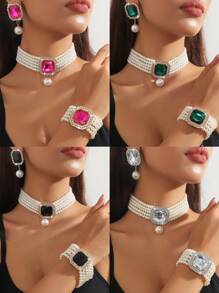 1 件奢华女士几何方形紫红色、绿色、白色、黑色水晶人造珍珠项链，1 对匹配的几何方形紫红色、绿色、白色、黑色水晶人造珍珠耳环，1 件多层人造珍珠和水晶手链，3 件奢华正式/休闲珠宝套装 - 三件組-多層珍珠方形水晶 - 查看 12