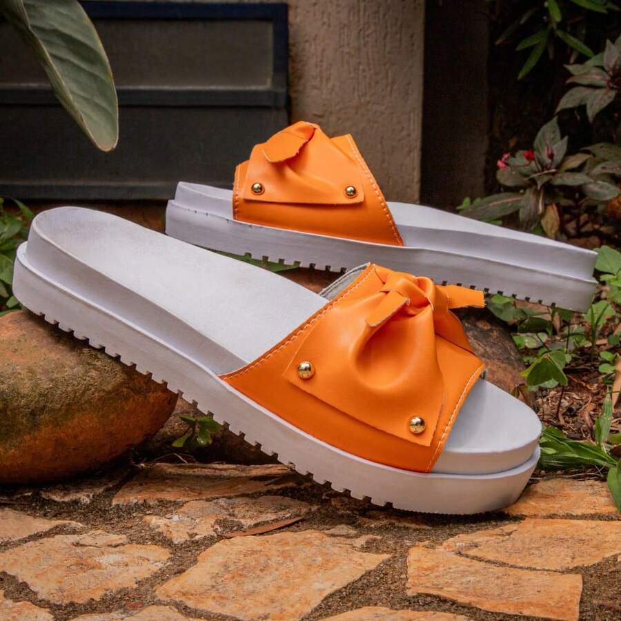 Papete Clog Sandal: Comfort, Style And Quality For Your Feet. RT CALÇADOS - 橘色 - 查看 1