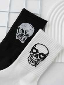 多双男士骷髅与魔鬼图案中筒袜，黑白相间，时尚百搭，柔软舒适，吸湿排汗，适合秋季穿着