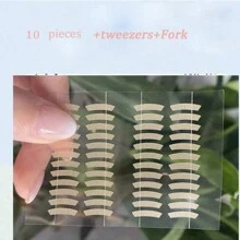 半长眼皮贴，适合对自身眼皮不满意的双眼皮人士。这款眼皮贴隐形自然，单眼皮和双眼皮均可使用。适合学生、居家、办公、旅行和户外活动。 （关键词：化妆、平价、房间装饰、梳妆台、旅行、卧室、化妆配件、平价、圣诞礼物、化妆品、化妆工具、平价好物、礼物、女士礼物、圣诞礼物、赠品、旅行、平价好物、旅行必备） - 裸色 - 查看 9