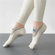 1 Pair Professional Non-Slip Cotton Sweat-Absorbent Five-Toe Split Yoga Socks For Indoor Yoga, Pilates, Dancing, Beach Essentials, Swimming Games