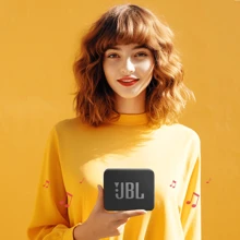 JBL 多媒体扬声器 GO Essential 休闲便携式蓝牙扬声器，防水，防尘，黑色，超长待机，强劲低音，户外音乐和视频观看（黑色）