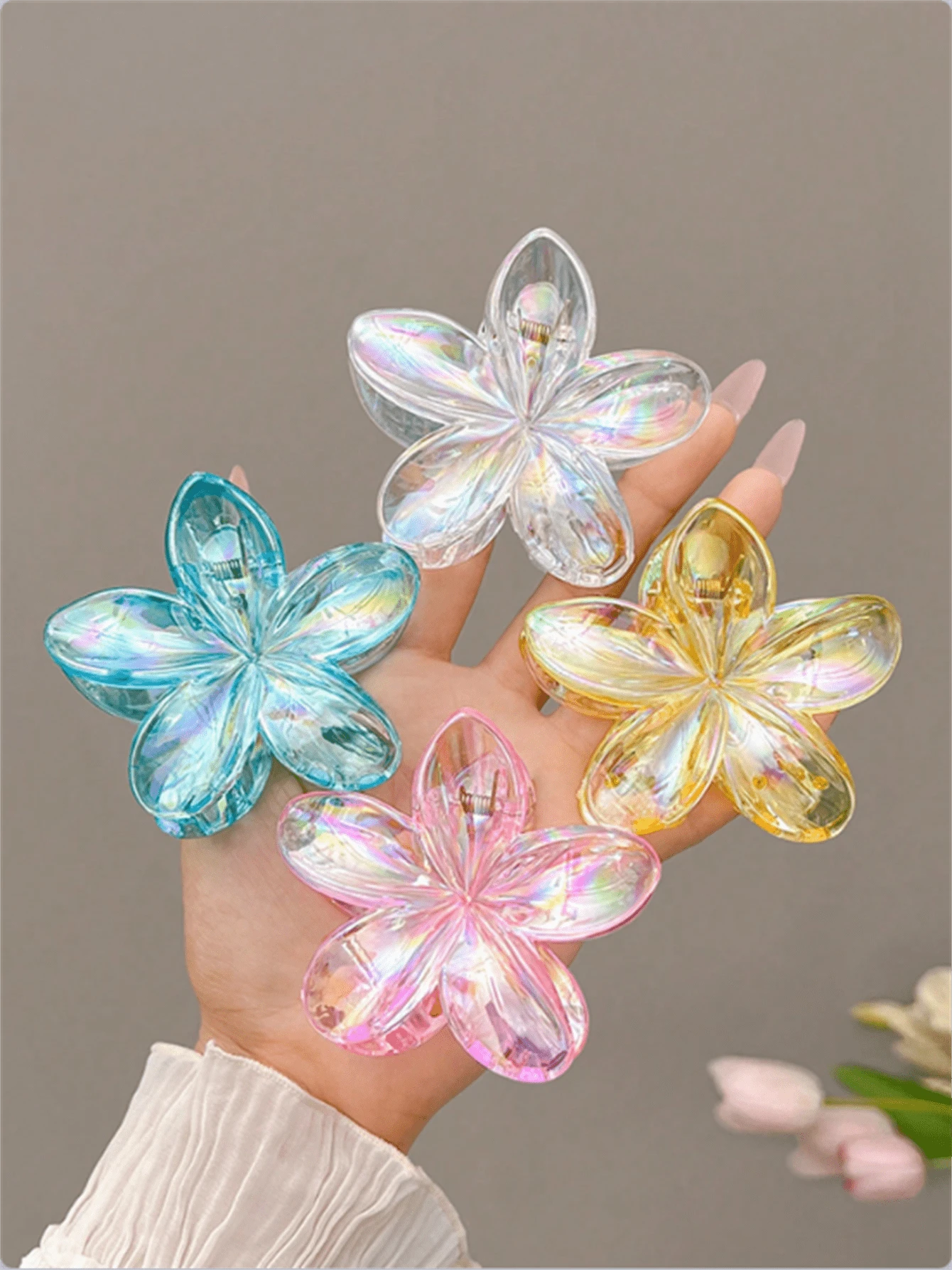 4 pièces Pinces à cheveux en forme de fleur Y2K pour femmes, effet mermaid avec laser, grande taille: 8cm/3,15 pouces, rose/blanc/bleu/jaune, pinces à cheveux en plastique légères, à la mode, polyvalentes, élégantes, minimalistes, accessoires capillaires de couleur unie convenant pour le port quotidien, les fêtes décontractées, les trajets domicile-travail, coiffure exclusive pour attacher les cheveux, les chignons, se laver le visage, se baigner, se maquiller et assortir les vêtements avec des accessoires, des couvre-chefs, des ornements et des pinces. Accessoires scolaires roses - Multicolore - Voir 1