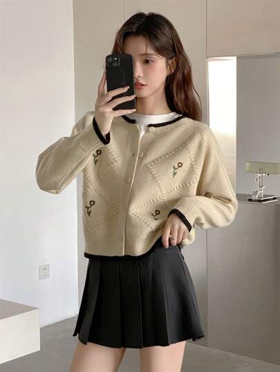 复古花朵刺绣设计女式毛衣开衫，秋冬季，适合日常通勤，长袖上衣