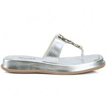 Women's Flat Sandals FLAT: Comfort And Style For Everyday Life. Comfort, Quality And Style. RT CALÇADOS - 銀色 - 查看 4