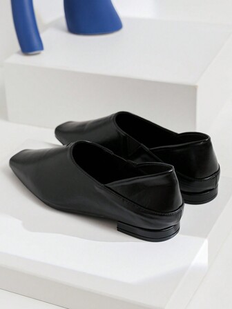 2025 Autumn New Black Versatile Comfortable Slip-On Loafers Retro British Style Square Toe Flat Shoes Women, Dual-Wear