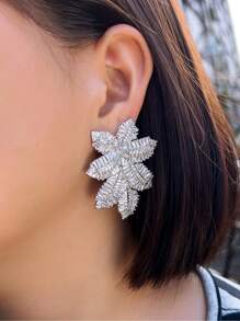 1 对顶级闪亮方晶锆石铺镶奢华长款大叶形婚礼派对新娘耳环女士个性大号珠宝配饰 - Leaf Shape - 查看 8